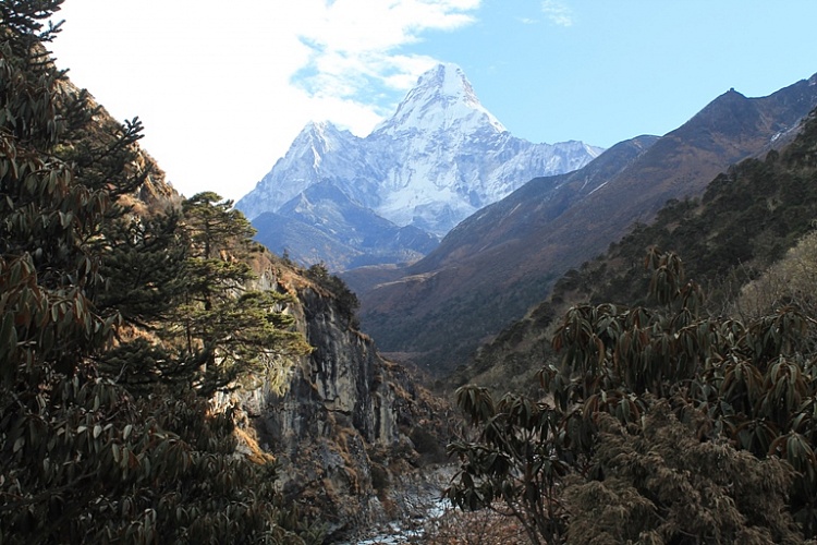 Тур в Непал. Треккинг к базовому лагерю Эвереста через озера Гокио.