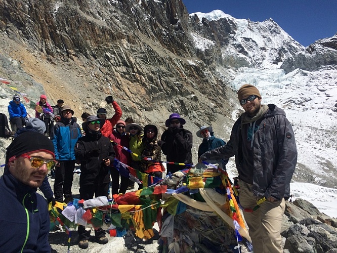 Тур в Непал. Треккинг к базовому лагерю Эвереста через озера Гокио.